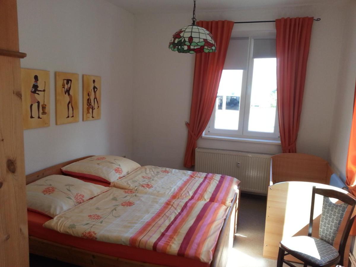 Grosse Wohnung Nossentiner Huette Exterior foto